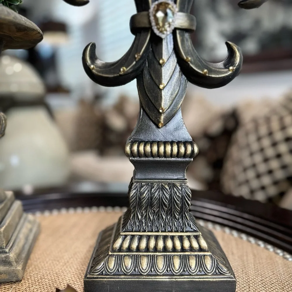 Fleur de Lis Finial Sculpture - Picture 5 of 12